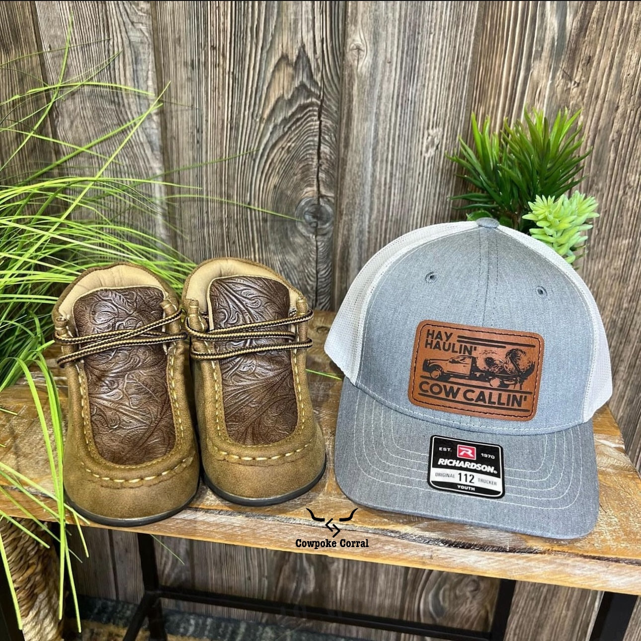 HAY HAULIN’ COW CALLIN’ RICHARDSON 112 YOUTH HAT