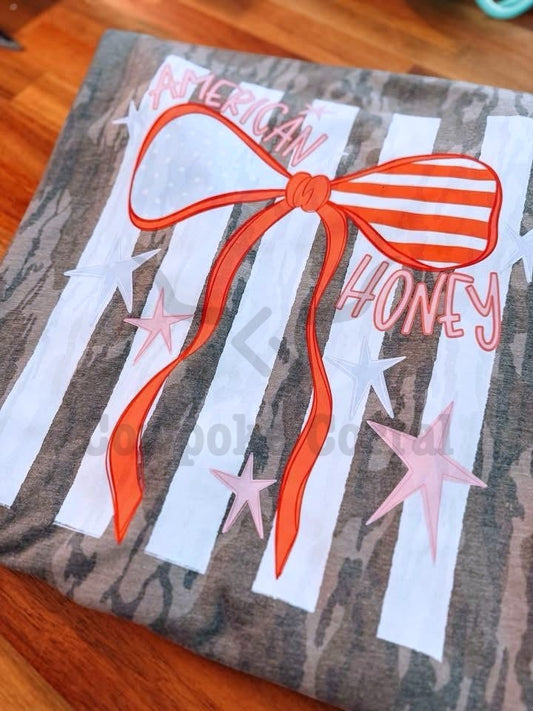 AMERICAN HONEY CAMO TEE