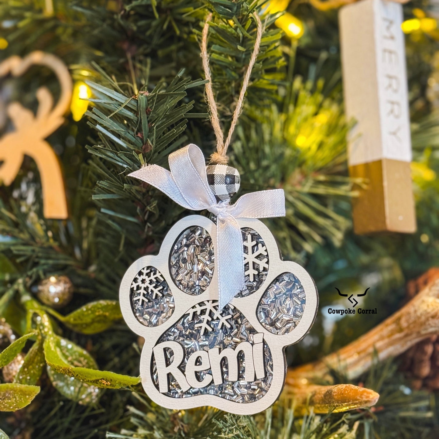 CUSTOM PET NAME PAW CHRISTMAS ORNAMENT