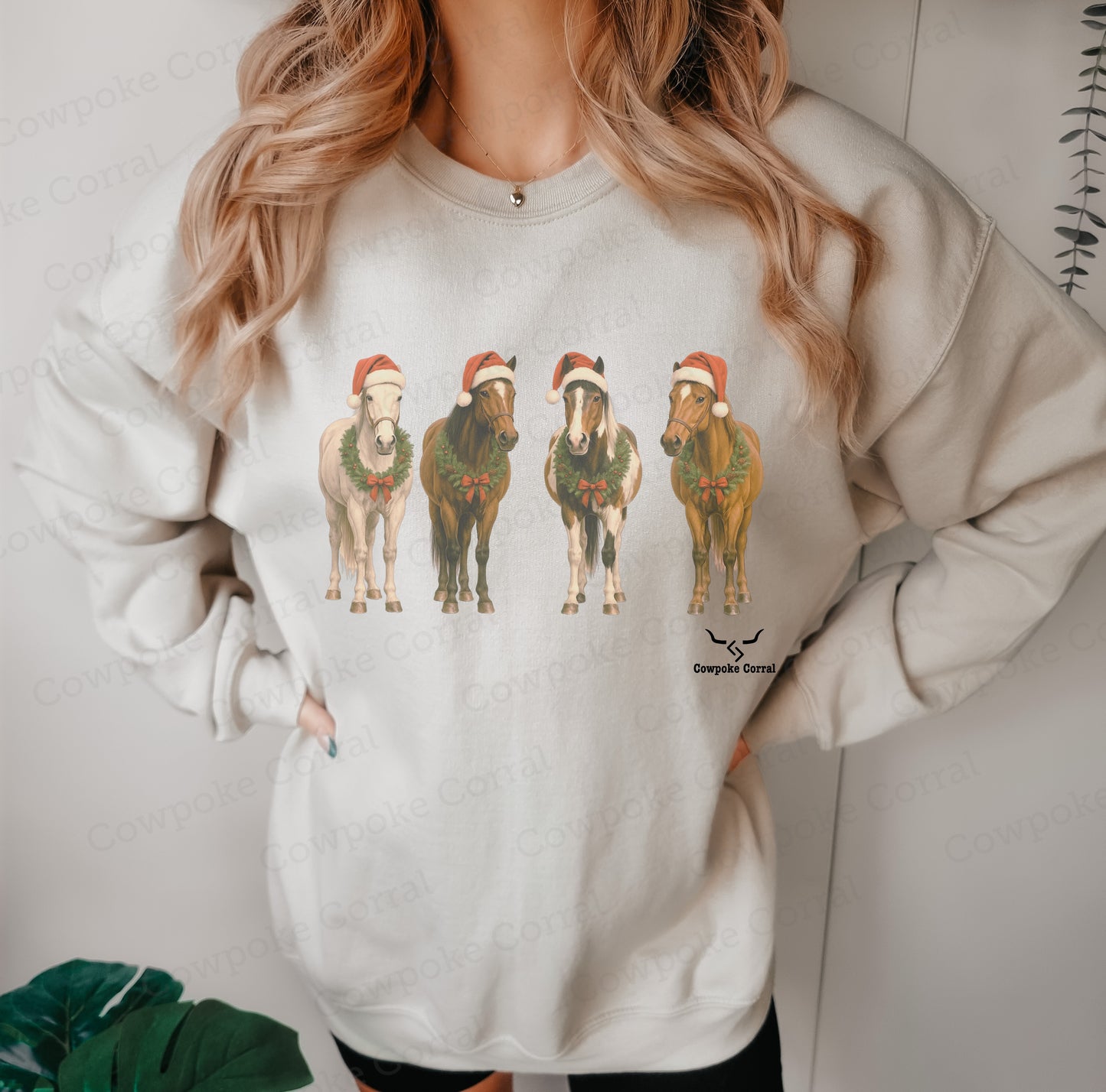 CHRISTMAS HORSES CREWNECK SWEATSHIRT