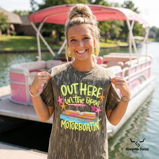 CAMO MOTORBOATIN' TEE