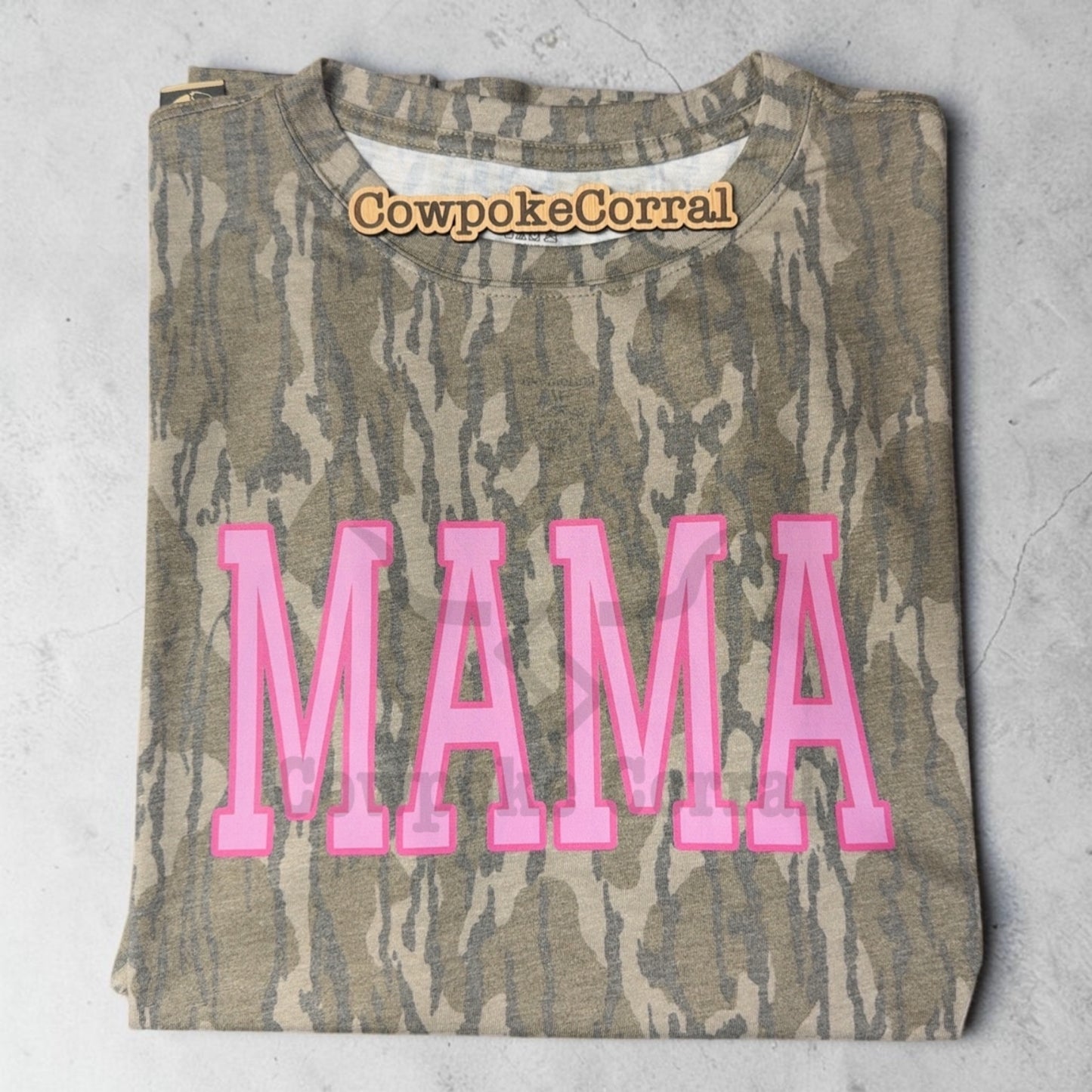 VARSITY MAMA CAMO TEE