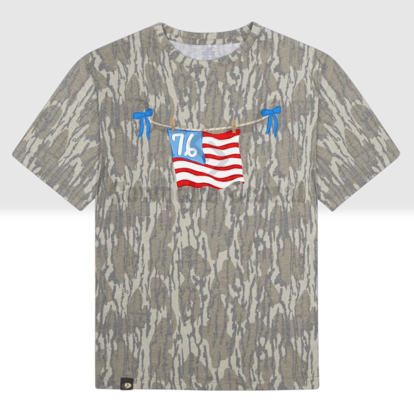 AMERICAN FLAG ‘76 CAMO TEE